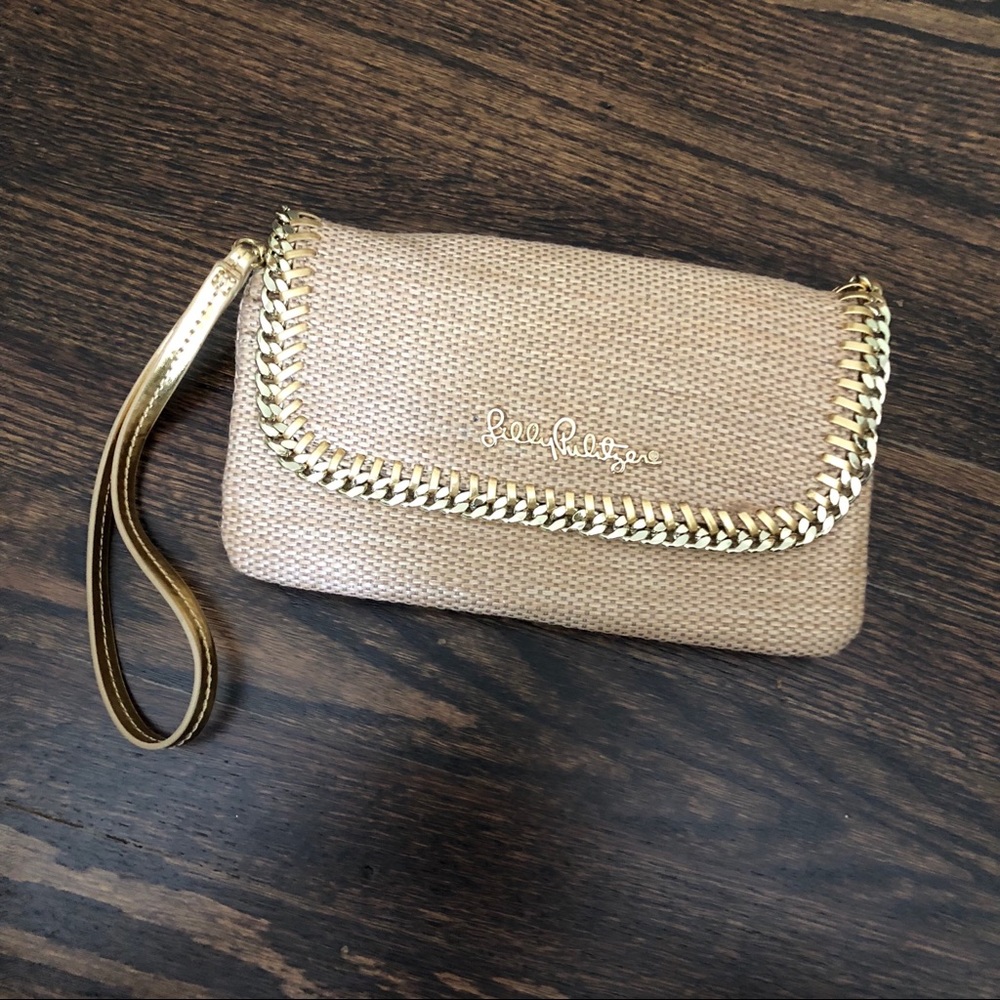 Lilly Pulitzer wristlet clutch